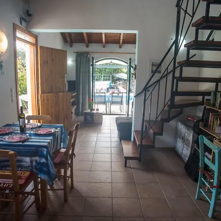Holiday home Afou Afrata