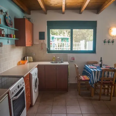Afou Holiday home Afrata